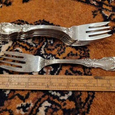 Lot #139: Vintage STERLING SILVER Reed & Barton BURGUNDY? Dinnerware Set (32 pcs.)