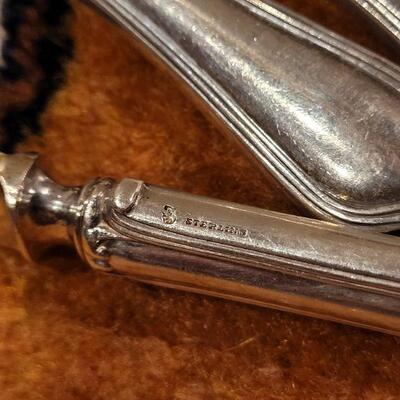 Lot #141: (6) Sterling Silver Handle Vintage Butter Knives (Stainless Blade)