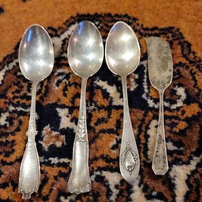 Lot #149: (4) Antique/Vintage Sterling Silver Spoons and Jam Knife