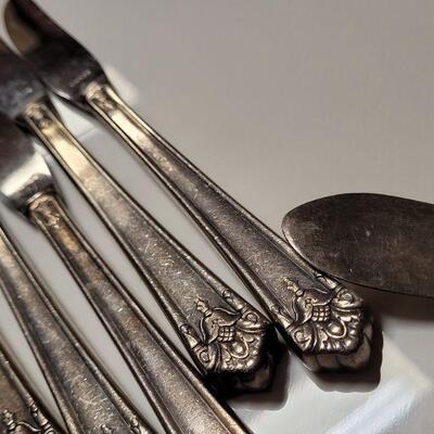 Lot #159: Assorted Vintage Silverplated Flatware (39 pics total)