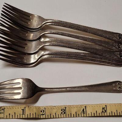 Lot #159: Assorted Vintage Silverplated Flatware (39 pics total)