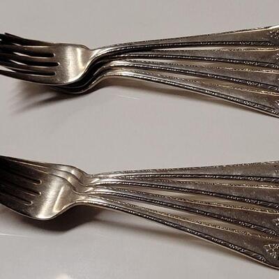 Lot #159: Assorted Vintage Silverplated Flatware (39 pics total)
