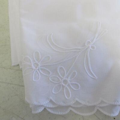 Lot 120 - Vintage Cloth Linen