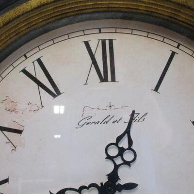 Lot 124 - Battery Operated Wall Clock