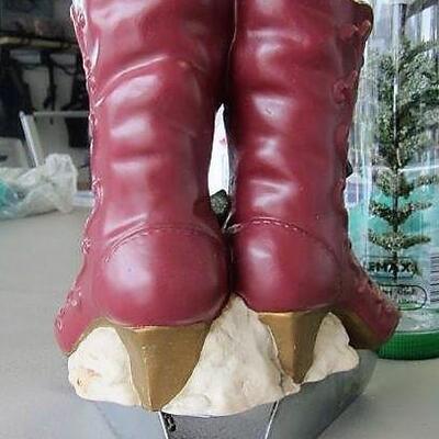 Music Box, ice skate