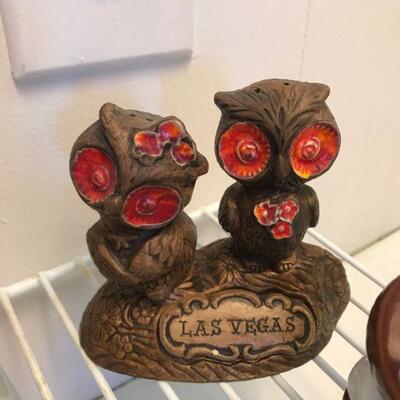 Variety of Vintage Salt and Pepper Shakers (17)