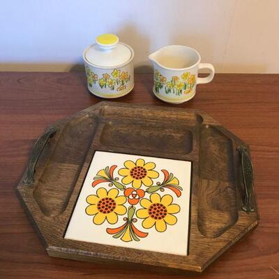 Vintage Sugar & Creamer and Wood Ceramic Cheese & Cracker Tray (24)