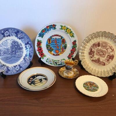 Collectors State and Scenic Plates and Decor- Hawaii  (31)