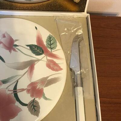 Vintage Mikasa Cheese Board and Knife (45)