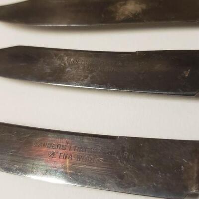 Lot 161: Vintage Landers Frary & Clark Ã¦tna works Knives (5)