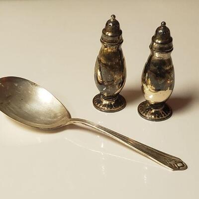 Lot 162: Silverplate Salt & Pepper and Serving Spoon