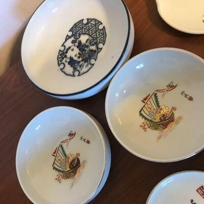 Vintage Japanese Small Dish-ware and Bowls (55)