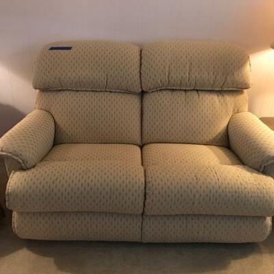 Two Seat Recliner Chair Couch (60)