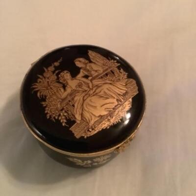 LIMOGES CASTEL FRANCE TRINKET BOX