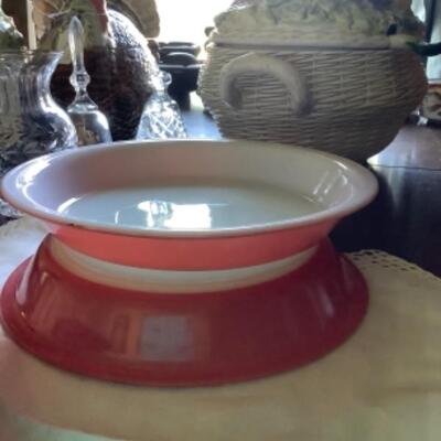 3HOT PINK PYREX PIE DISHES