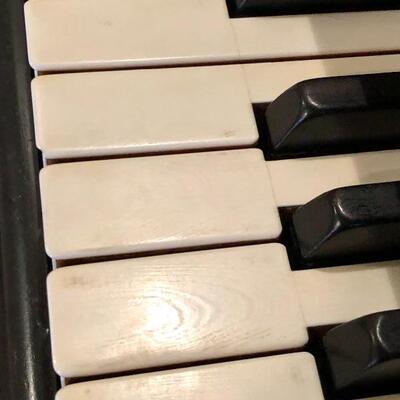 Steinway Beautiful 1927 Parlor Grand Piano in Great Playing Condition