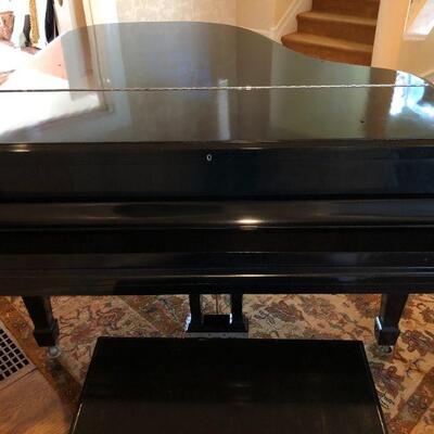 Steinway Beautiful 1927 Parlor Grand Piano in Great Playing Condition