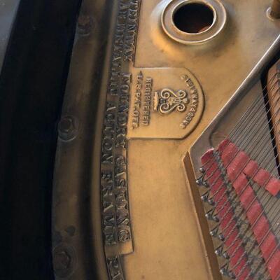 Steinway Beautiful 1927 Parlor Grand Piano in Great Playing Condition