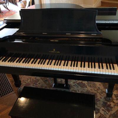 Steinway Beautiful 1927 Parlor Grand Piano in Great Playing Condition