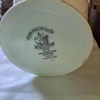 BELLEEK STUNNING VASE