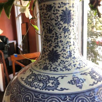 Antique Chinese Qianlong Blue and White Porcelain Vase