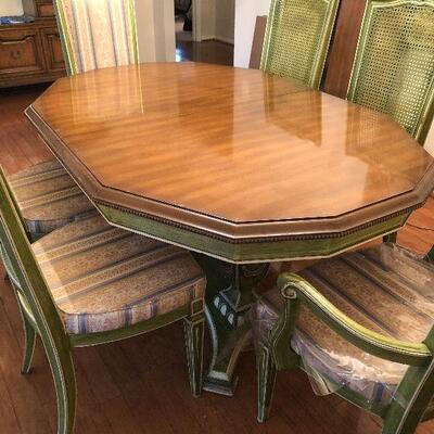 D45: Italian Provintial Dining Table with 6 Chairs