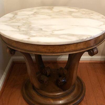 D47: Round Marble Top Table