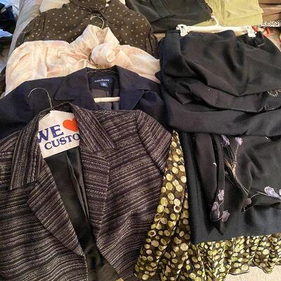 B103: Lot of Clothes in Size 10