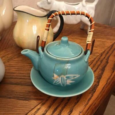 Vintage Mix of Kitchen Decor (64)
