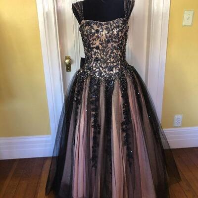 Stephen Yearick Couture Beaded Ball Gown in Pink and Black Size 10