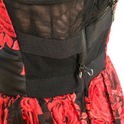 Alice and Olivia by Stacey Bendet Black and Red Rose Ball Gown Size 10