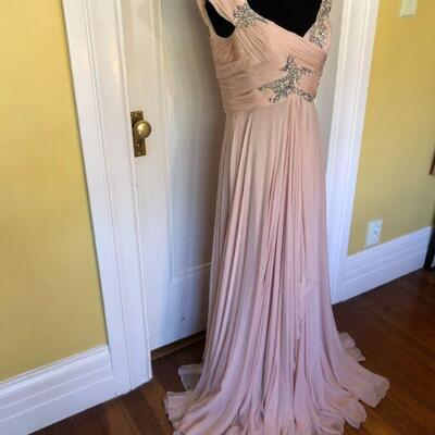 Beautiful Marchesa Pale Pink and White Crystal Gown Size 8