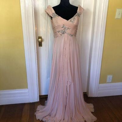 Beautiful Marchesa Pale Pink and White Crystal Gown Size 8
