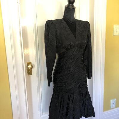 Liancarlo Black Ruched Dress with Long Sleeves Size 6