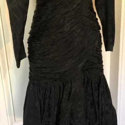Liancarlo Black Ruched Dress with Long Sleeves Size 6