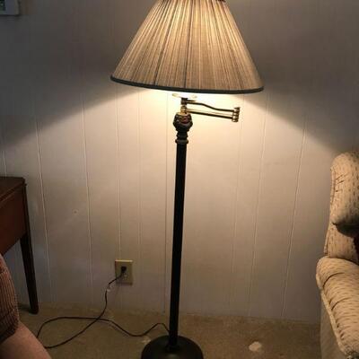 Brown Standing Adjustable Floor Lamp (88)