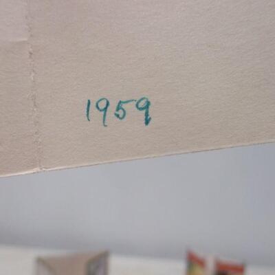 Lot 130 - China / Hong Kong Konn's Fine-Arts Cards