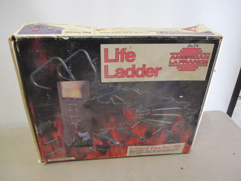 Life Ladder – Échelle D'évacuation Incendie – 15 Pieds (4,5m) – Testée 700 Lbs – Portable