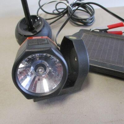 Lot 144 - Solar Panel - Light - Computer Camera