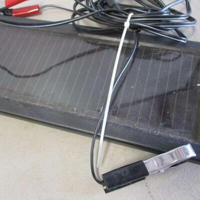 Lot 144 - Solar Panel - Light - Computer Camera