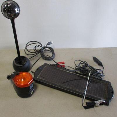 Lot 144 - Solar Panel - Light - Computer Camera