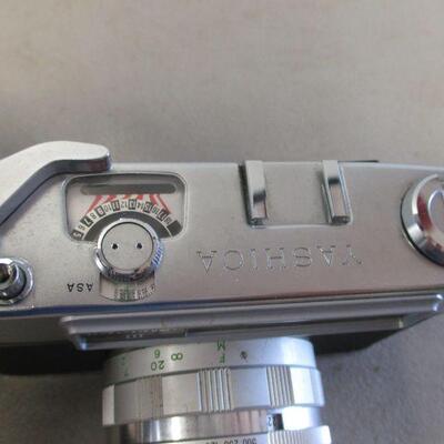 Lot 155 - Yashica Minister III 35mm Film Camera Yashinon-DX 1:2.8 f=45 Lens & Case