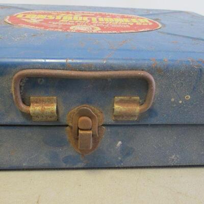 Lot 162 - Vintage The Constructioneer Metal Building Set
