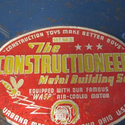 Lot 162 - Vintage The Constructioneer Metal Building Set