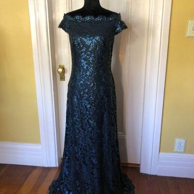 Tadashi Shoji Dark Blue Lace Off Shoulder Sleeve Gown Size 8
