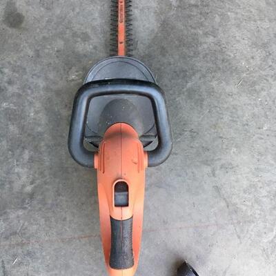 Hedge trimmer Black & Decker