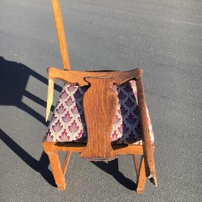 Excellent shape antique round table