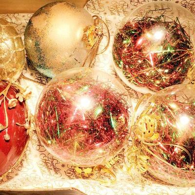 LOT OF LARGE GLASS ORNAMENTS