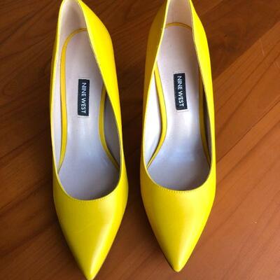 Nine West Yellow Leather Pumps Heels in Size 8.5 M