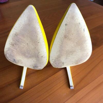 Nine West Yellow Leather Pumps Heels in Size 8.5 M